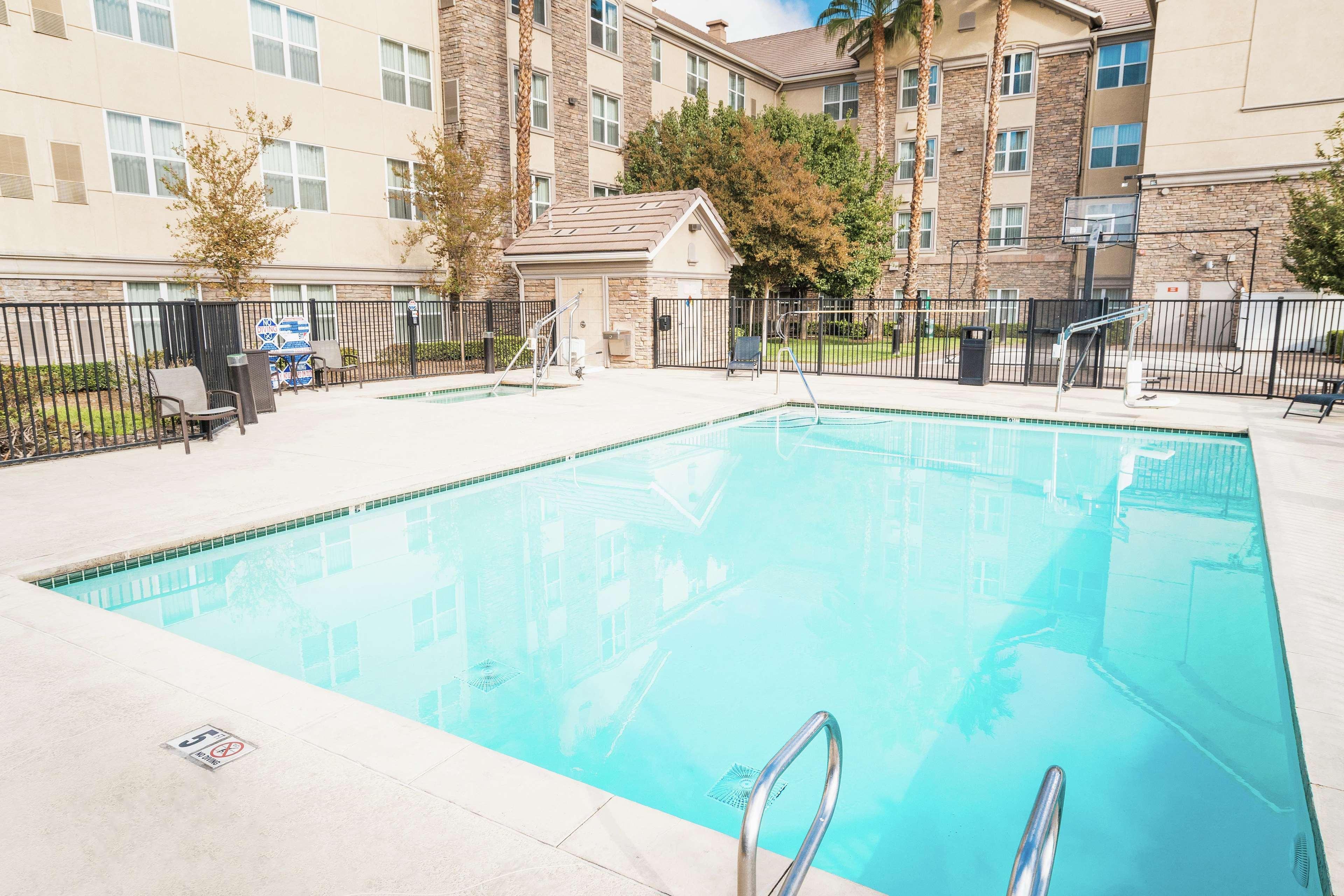 Homewood Suites By Hilton Ontario Rancho Cucamonga Εξωτερικό φωτογραφία